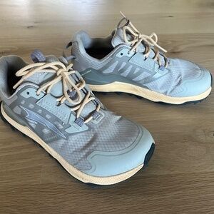 Women's altra Lone Peak trail running sneakers